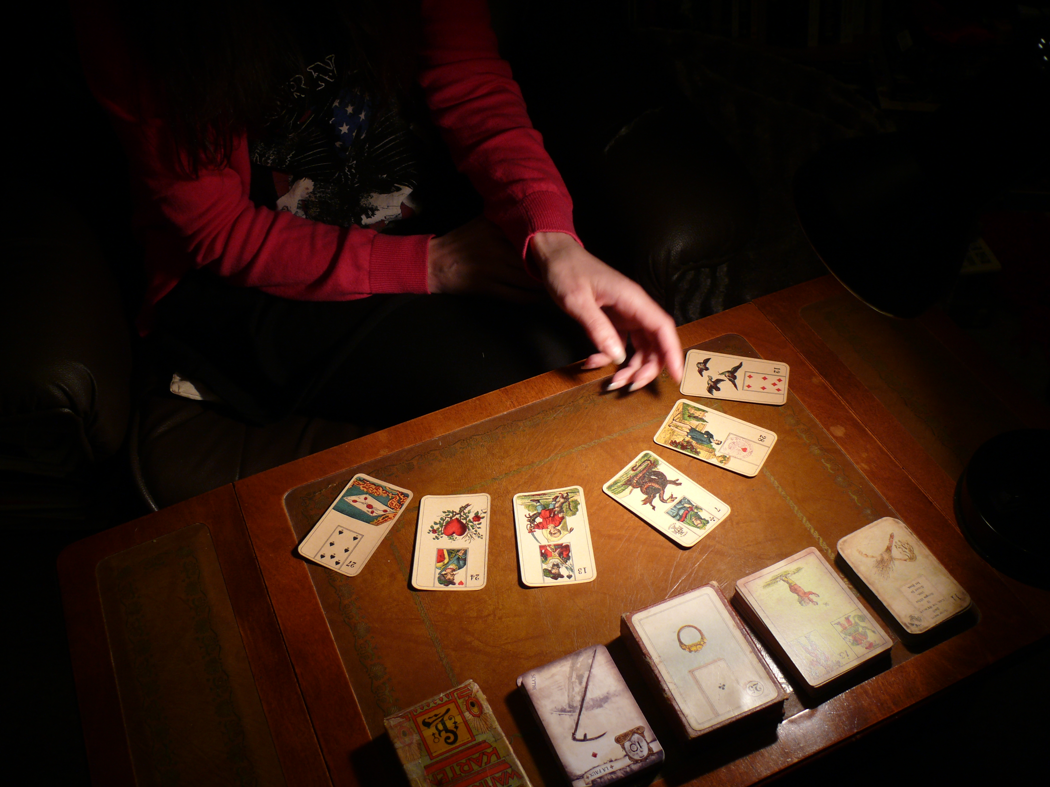 The Benefits of a Tarot Reading Card